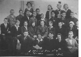 Живаго Леонид (2-й ряд, слева первый) с одноклассниками из СШ № 10 им. Сталина.