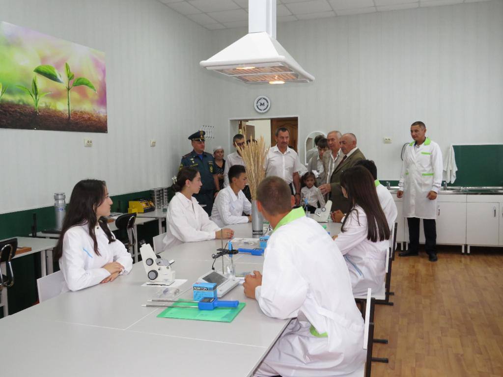 В Аграрно-технологическом колледже посёлка Эркен-Шахар Карачаево-Черкесии открылись две современные мастерские  