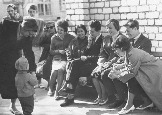 Незабываемые школьные 1960-е... В школьном дворе СШ № 13