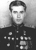 Командир 1-го гв. СП, майор Казаев Александр Борисович был самым молодым  командиром в  гв. Таманской (бывшей 2-й) СД